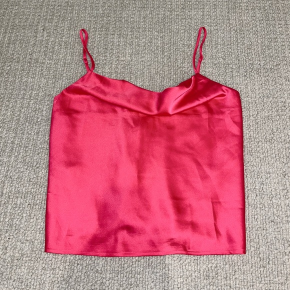 Revolve Top - Picture 3 of 5